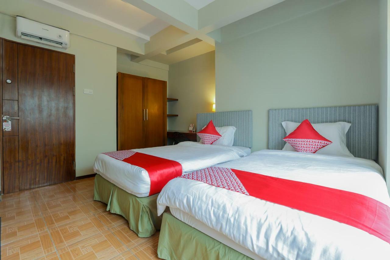 Hotel Oyo 651 Casamora Cilandak Syariah
